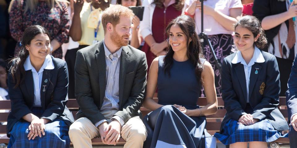 <p><strong>19 October </strong>The Duke and Duchess also paid a visit to Macarthur Girls High Schooland chatted with the students. </p>