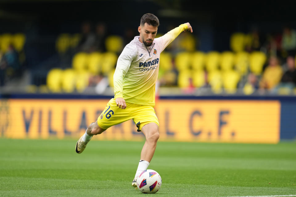 Villarreal star sends come and get me plea to Barcelona