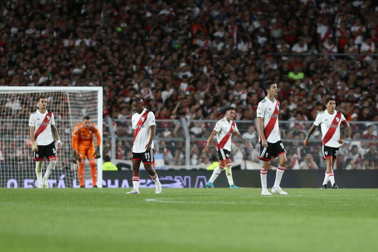 Desolación e incredulidad en los jugadores de River tras la derrota