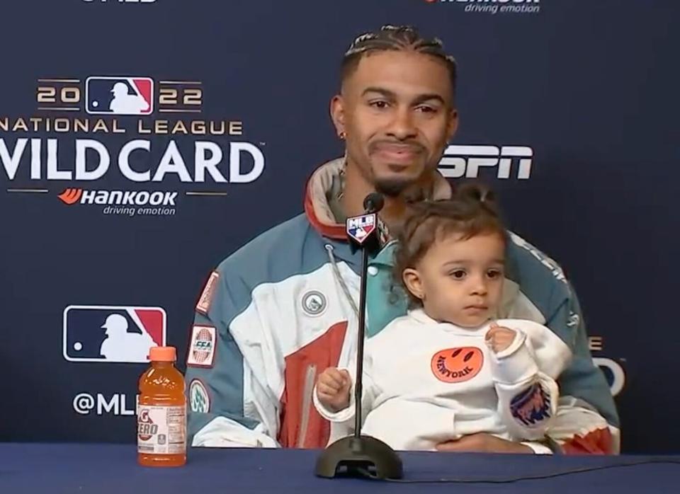 Mets star Francisco Lindor's daughter steals the show during press conference
