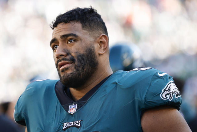 Eagles fans, media react to Jordan Mailata's amazing performance on the Masked  Singer