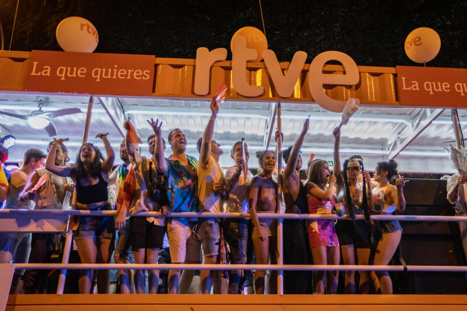 Imagen de la carroza de RTVE con motivo del Orgullo de Madrid en este 2022. (Photo by Aldara Zarraoa/Getty Images)