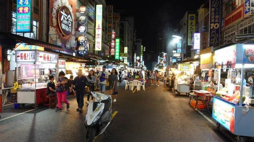 六合夜市。 (圖／本報資料照、游定剛攝)