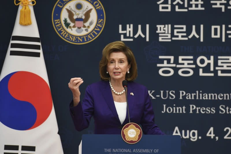 美國聯邦眾議院議長裴洛西8月4日與南韓國會議長金振杓會晤。（AP）