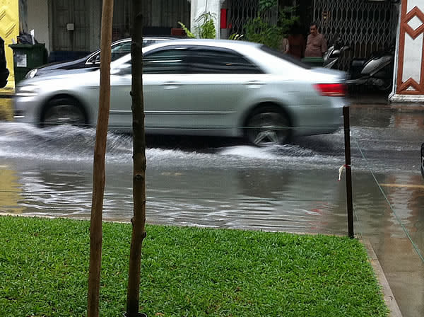Flooding outside Mustafa on Wednesday. (Photo: Chua Zhao Han)