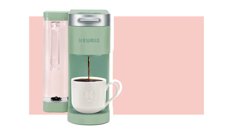 Mother’s Day gifts for moms who like cooking and baking: coffee maker.