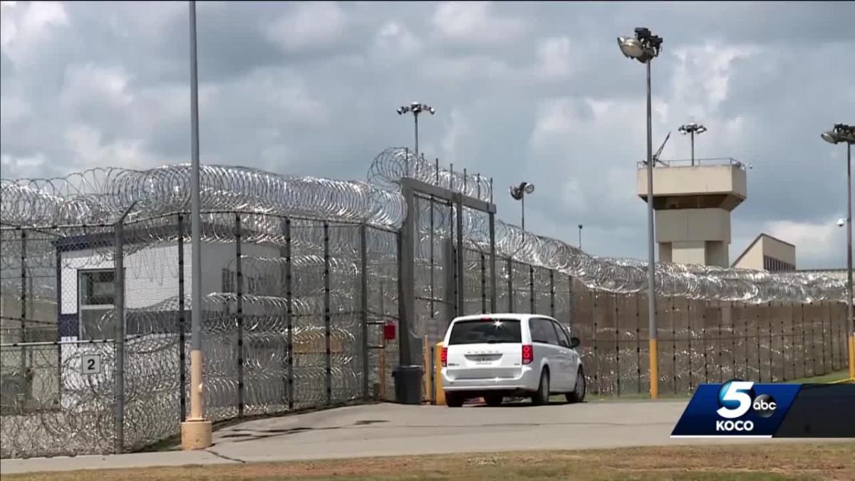 Officer killed while working at Davis Correctional Facility in Holdenville