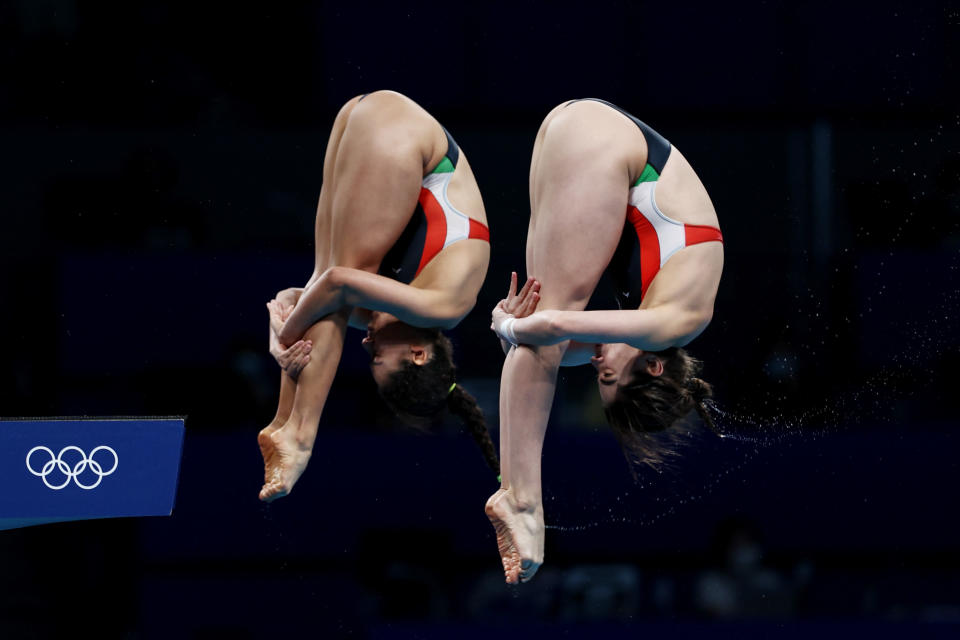 TOKYO, JAPAN - JULY 27: Alejandra Orozco Loza and Gabriela Agundez Garcia of Team Mexico compete during the Women's Synchronised 10m Platform Final on day four of the Tokyo 2020 Olympic Games at Tokyo Aquatics Centre on July 27, 2021 in Tokyo, Japan. (Photo by Clive Rose/Getty Images)