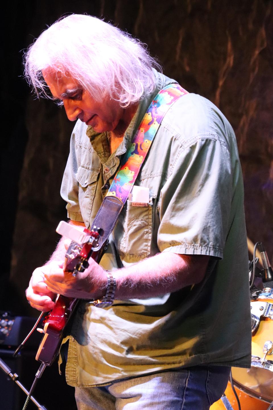 New Jersey native guitarist John Zias started the first Grateful Dead cover band, Cavalry, in 1969. He now plays in the Florida-based Dead tribute Unlimited Devotion.
