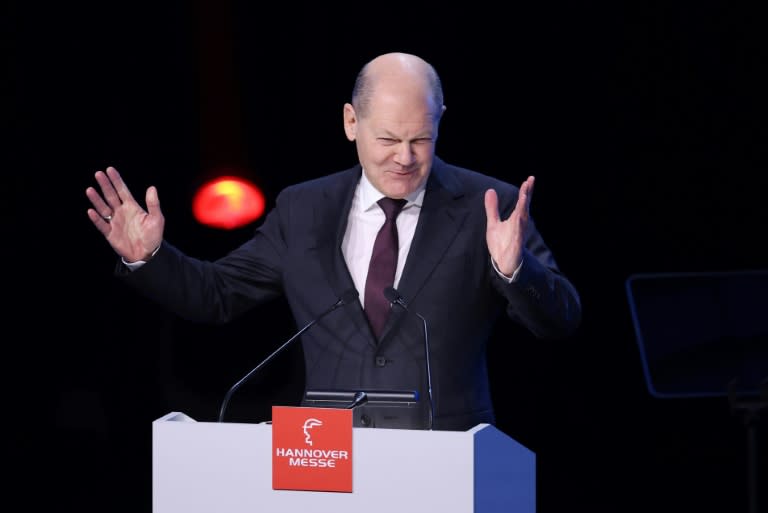 Bundeskanzler Olaf Scholz (SPD) hat bei der Eröffnung der Hannover Messe davor gewarnt, den Wirtschaftsstandort Deutschland schlecht zu machen. (Ronny HARTMANN)