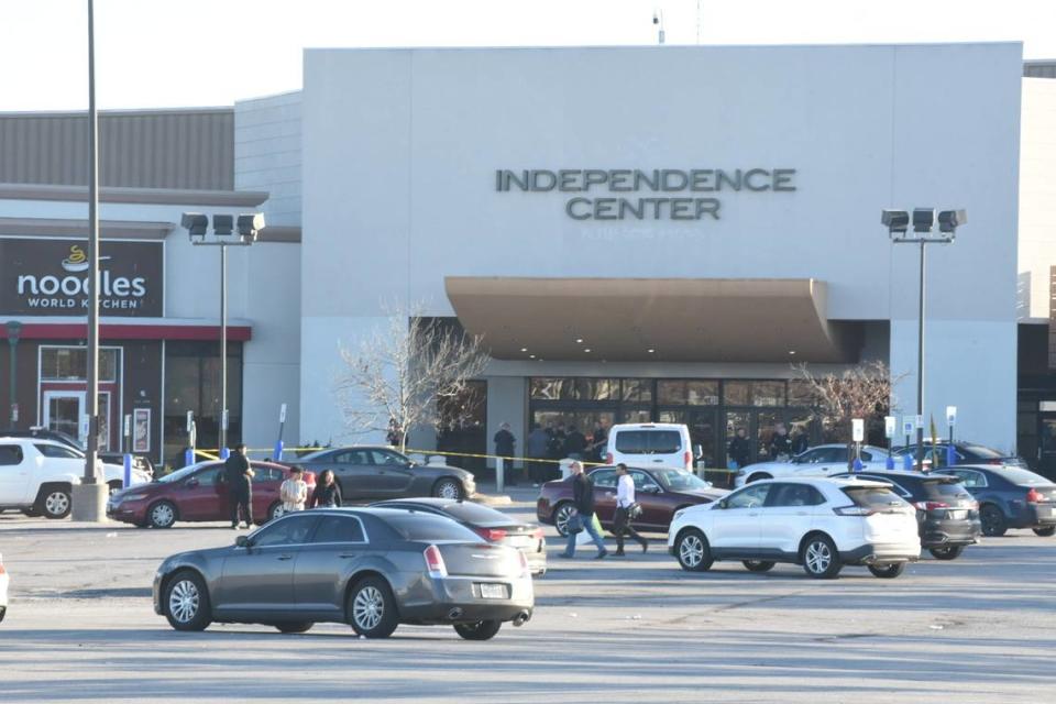 Independence police are investigating a shooting Friday afternoon at the Independence Center mall. Police say several people were injured in the shooting, but that it is not considered an active shooter situation.