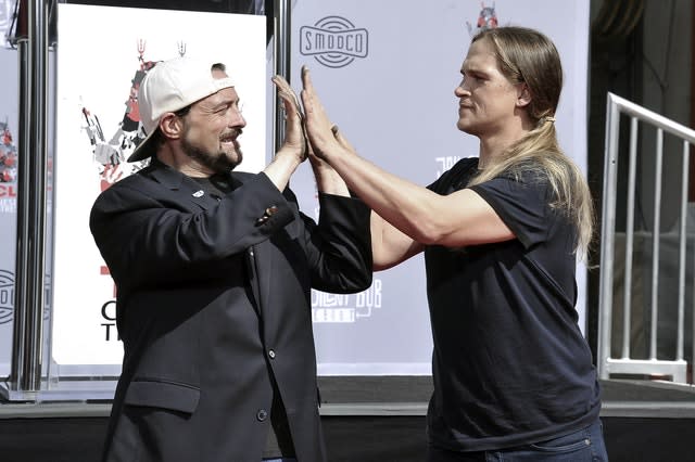 Kevin Smith and Jason Mewes Hand and Footprint Ceremony
