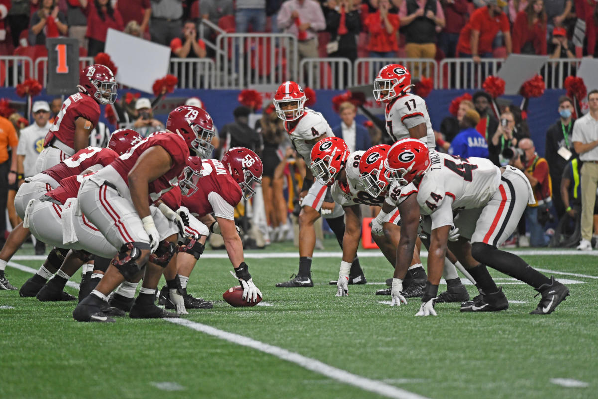 Georgia fans react to Kelee Ringo's game-sealing pick-six in the