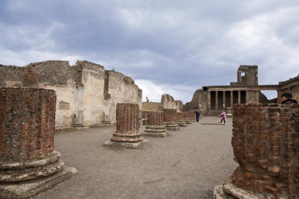 Ruins of Pompeii & Mt Vesuvius Day Trip from Rome