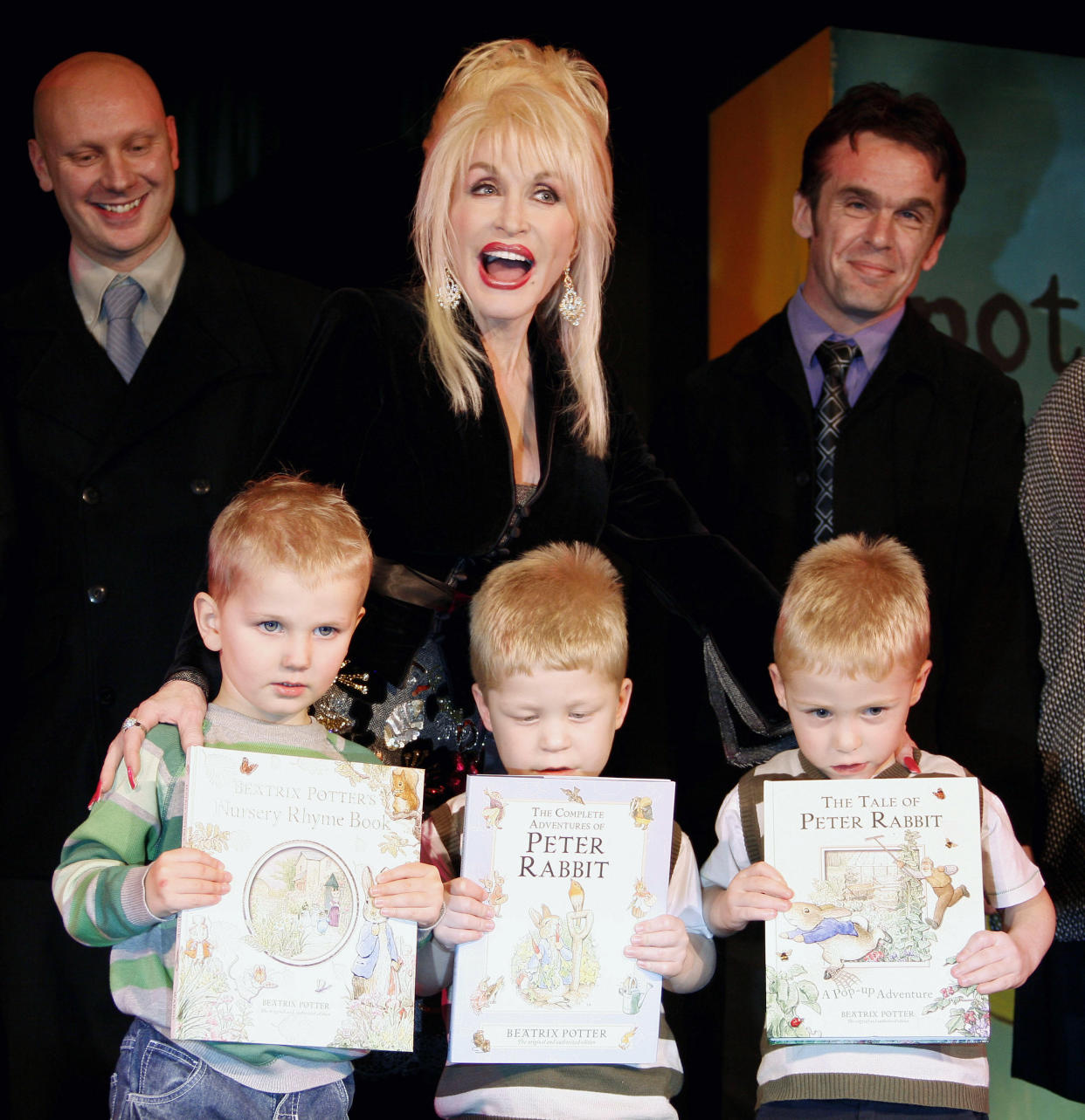 The country music legend Dolly Parton runs her Imagination Library to give free books to children. (Getty Images) 