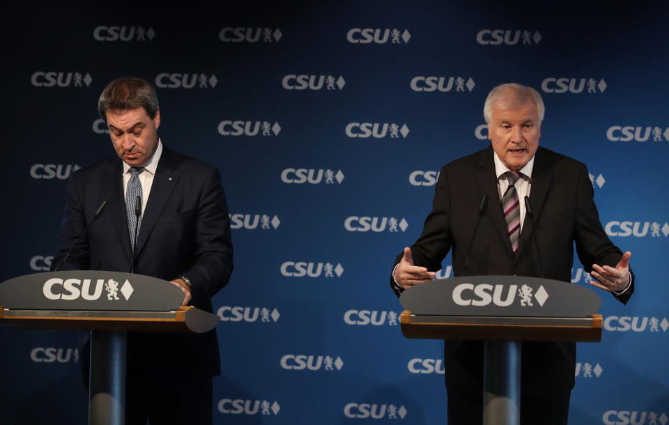 Wie geht es weiter in der CSU? Markus Söder und Horst Seehofer gelten nach der Bayern-Wahl als angeschlagen. (Bild: Getty Images)