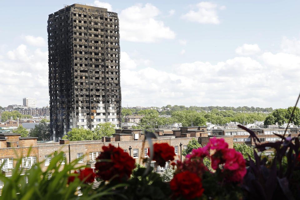 Volunteers hand out hundreds of tampons and pads to Grenfell survivors left with nothing