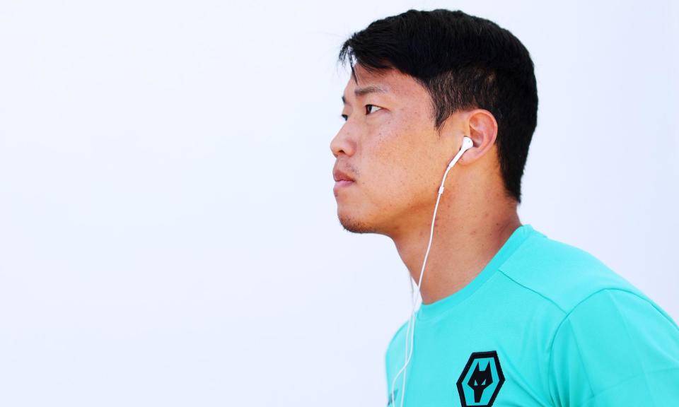 <span>Hwang Hee-chan before Wolves’ training game against Como.</span><span>Photograph: Jack Thomas/WWFC/Wolves/Getty Images</span>