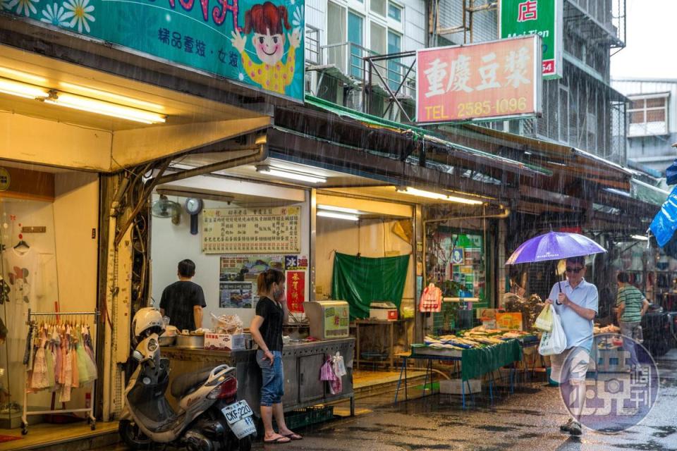 「重慶豆漿」在大龍市場附近開業超過40年。