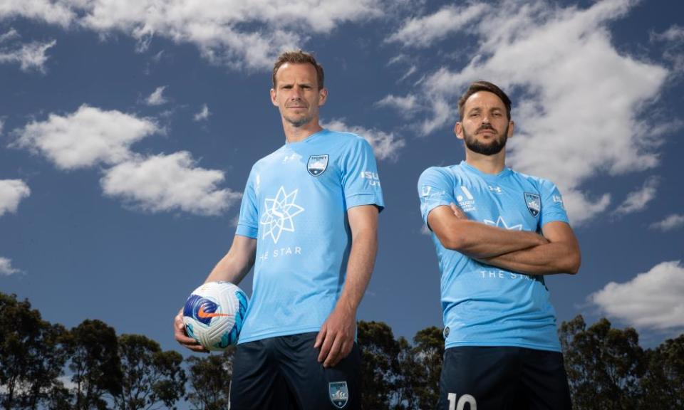 Alex Wilkinson and Miloš Ninković have been key to Sydney FC’s long rule but now face the challenge of prising the trophy back from Melbourne City.