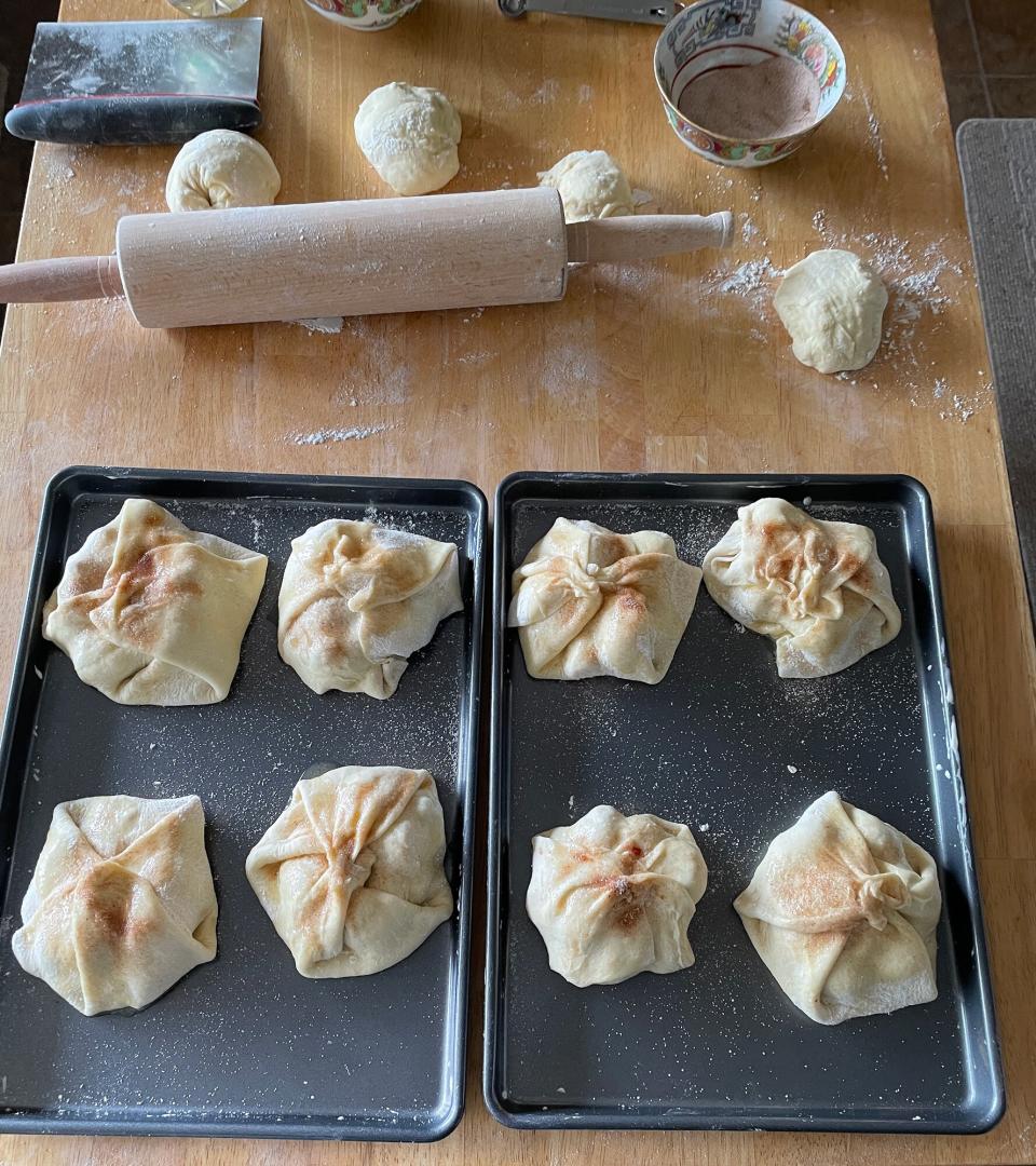 Patrick Duffy and Linda Pearl open Duffy's dough