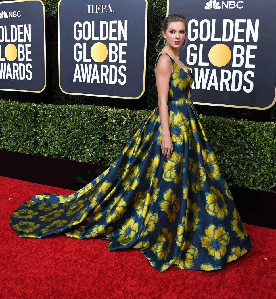 77th annual golden globe awards arrivals