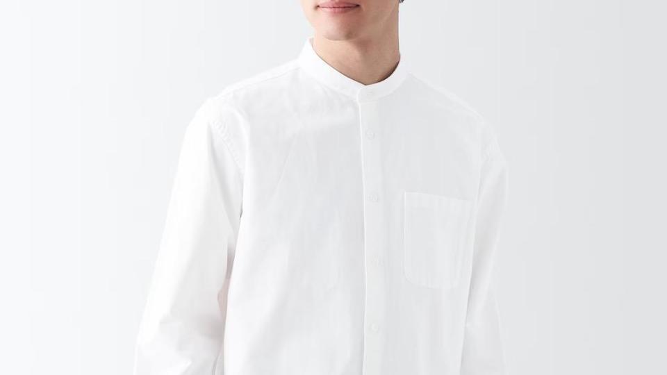 「男有機棉水洗牛津布襯衫系列」原價599將漲到790元，漲幅約32%。（圖／無印提供）