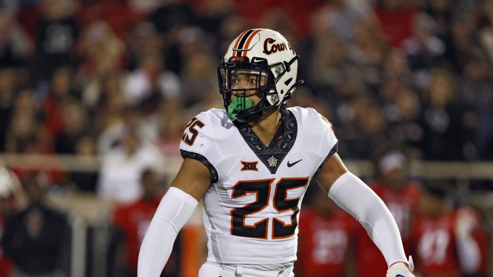 Oklahoma State's Jason Taylor II waits for the snap.