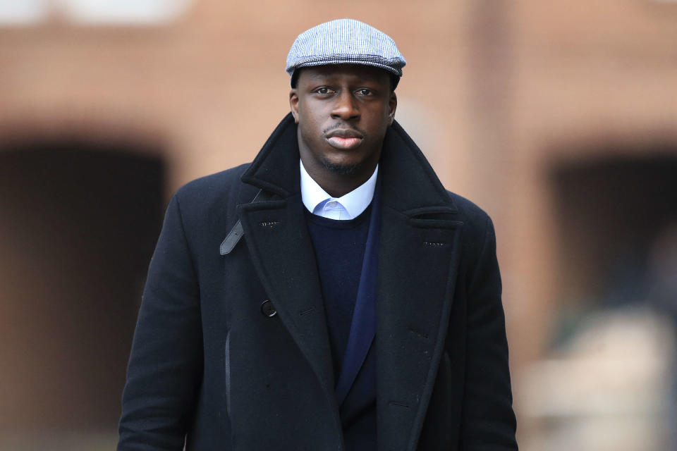 Jugé en Angleterre pour de nombreuses accusations de violences sexuelles, le footballeur Benjamin Mendy a été reconnu non-coupable de six viols.