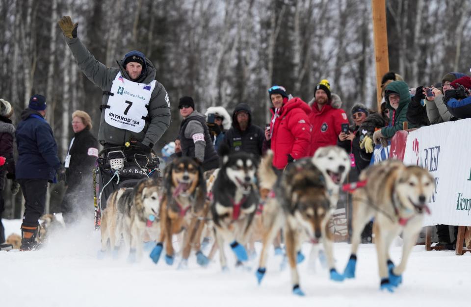 Seavey and his team of sled dogs at the start of this year's race. (Kerry Tasker/Reuters)