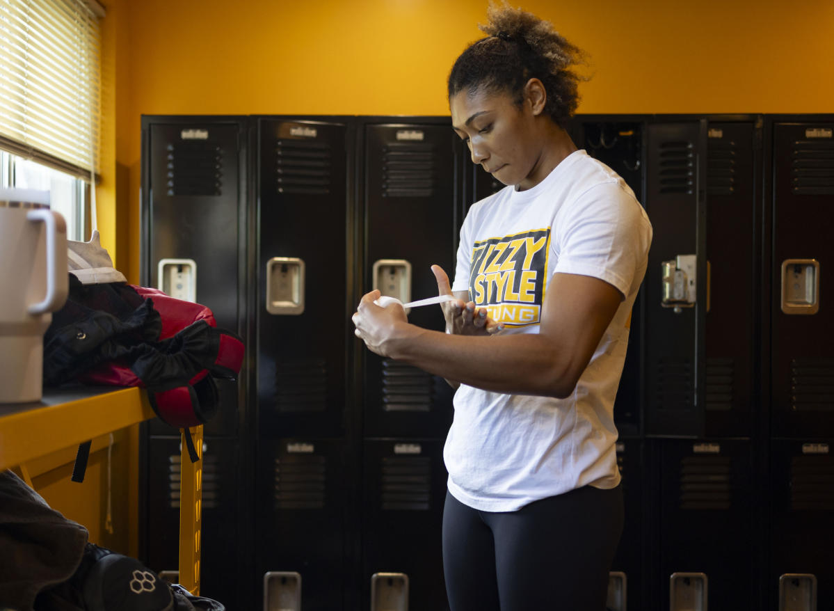 ‘I knew I was different’ Wrestling phenom Kennedy Blades of Chicago is