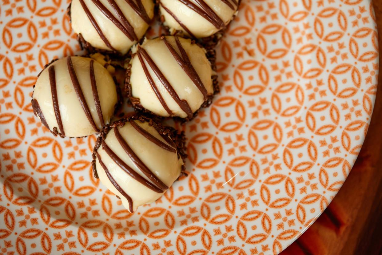 Mousse-filled Zebra Domes are available at The Mara.