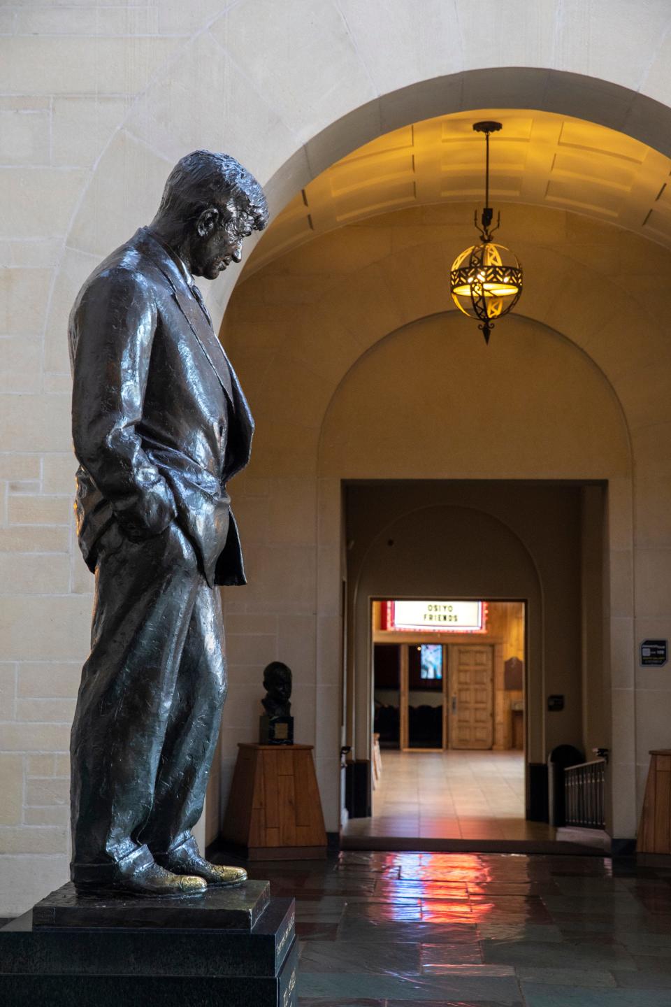 The Will Rogers Memorial Museum in Claremore houses the largest collection of Will Rogers memorabilia in the world and all of his writings. The museum has 12 galleries, a children’s museum, theater and library.