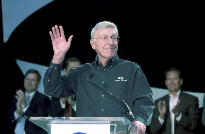 ATLANTA - NOVEMBER 19:  Home Depot co-founder Bernie Marcus speaks prior to a ribbon cutting ceremony at the Georgia Aquarium  November 19, 2005 in Atlanta, Goergia. The Georgia Aquarium, the world'd largest by gallons, 8 million plus, and by the number of fish, 100,000 plus, opens to the public November 23, 2005. Funding for the Georgia Aquarium was made possible by a 200 million dollar gift from Home Depot co-founder Bernie Marcus and his wife Billi through the Marcus Foundation.  (Photo by Barry Williams/Getty Images)