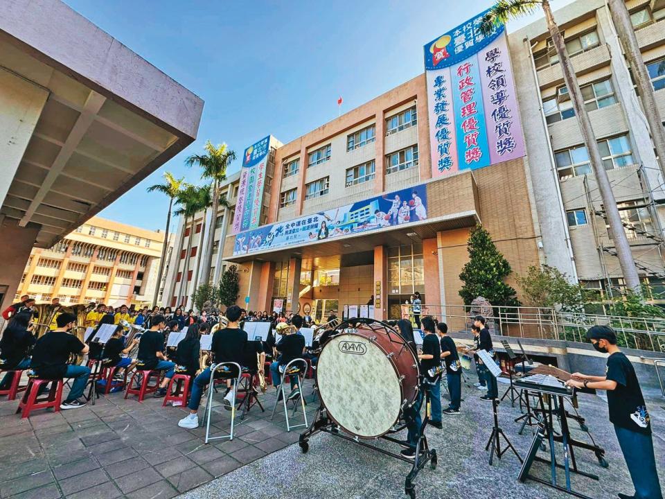 北市中正區為傳統優質學區，房價支撐性強。（翻攝弘道國中臉書）