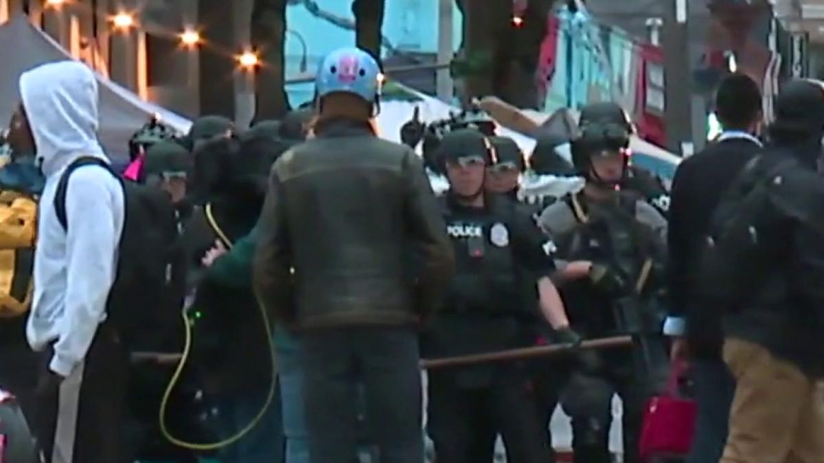 Seattle Police Clearing Out Chop Zone After Mayor Declares Unlawful Assembly