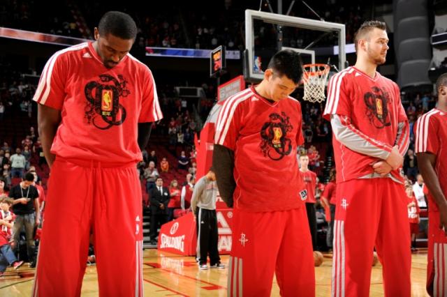 NBA: Houston Rockets, Golden State Warriors reveal special Chinese