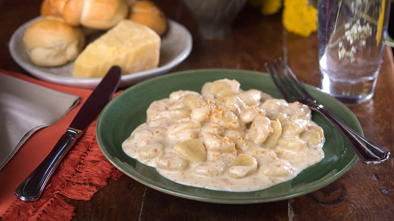 gnocchi alfredo