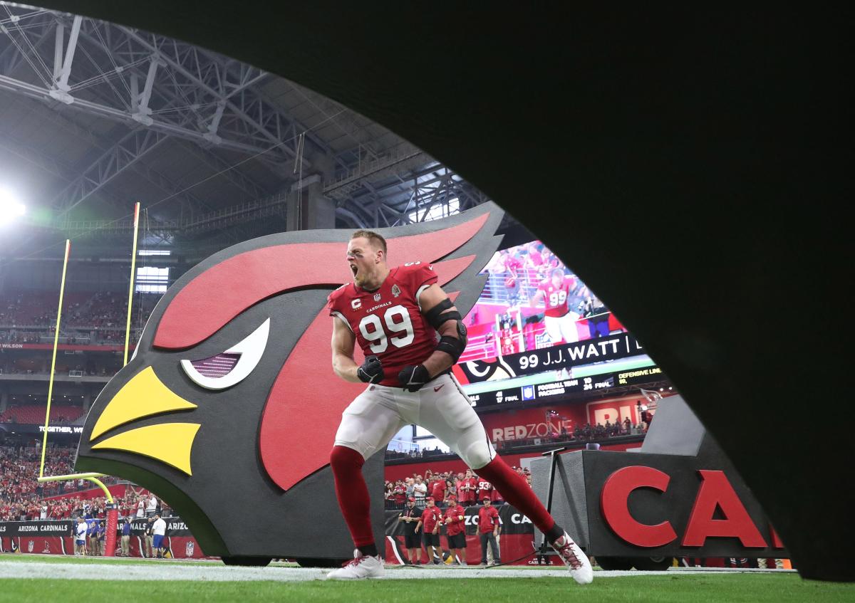 J.J. Watt activated from IR; pumps up Cardinals fans with hype video