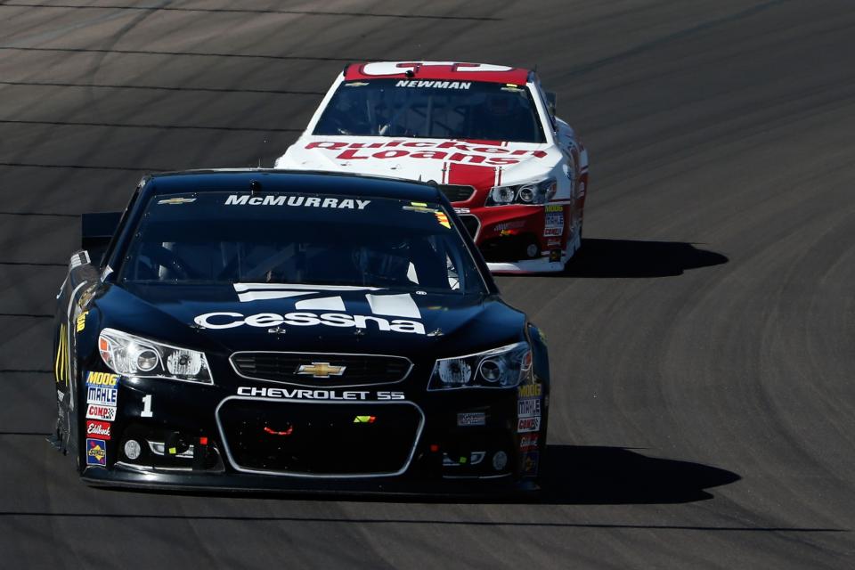 McMurray leads Newman, both here at Phoenix and in the points standings (Getty). 