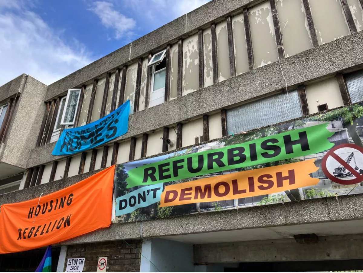 Residents have been holding a sit-in protest since April 6 at the Lesnes Estate (Joe Coughlan)