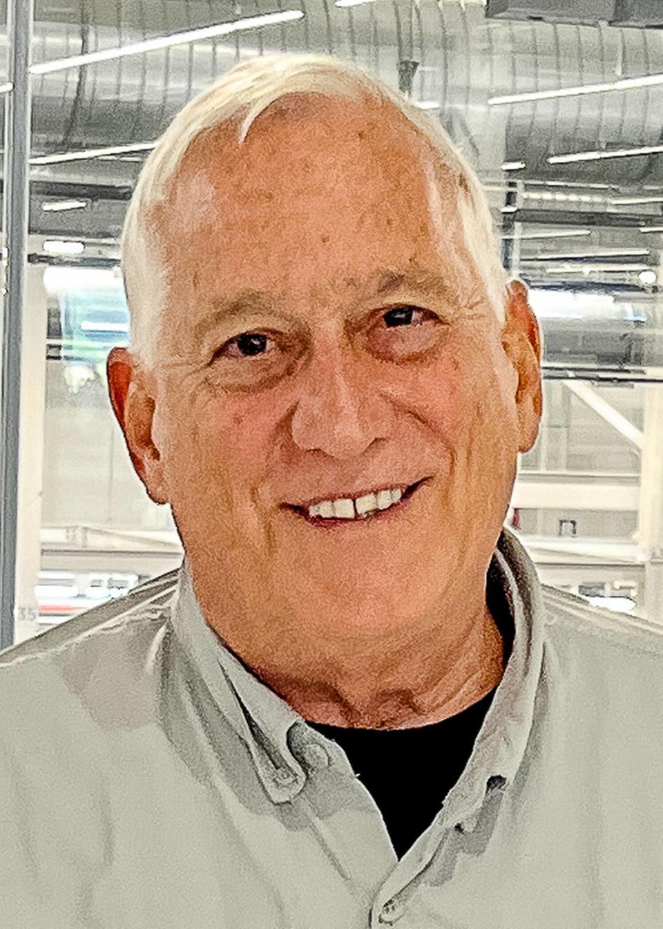 Walter Isaacson, who wrote bestselling biographies of Steve Jobs, Benjamin Franklin, Albert Einstein and others, will appear Sept. 25 at the Kauffman Center for “Elon Musk.”