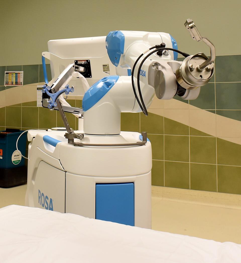 ProMedica Monroe Regional Hospital's new robotic device for orthopaedic surgeries is shown.