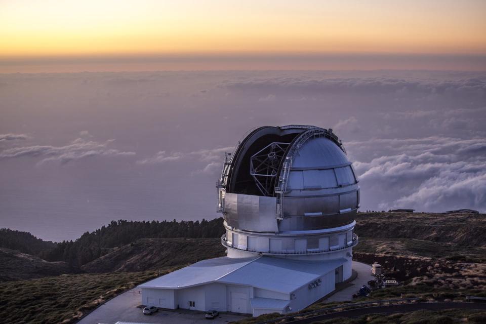 Telescopio GRANTECAN. <a href="https://www.iac.es/en/outreach/multimedia-gallery/media/gran-telescopio-canarias-gtc-also-known-grantecan-0" rel="nofollow noopener" target="_blank" data-ylk="slk:Daniel López / IAC;elm:context_link;itc:0;sec:content-canvas" class="link ">Daniel López / IAC</a>