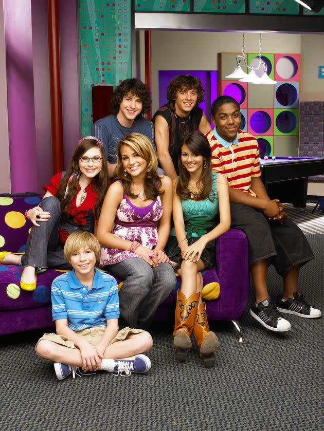 "Zoey 101" cast members: top row, from left, Sean Flynn, Matthew Underwood, Christopher Massey; middle row, Erin Sanders, Jamie Lynn Spears, Victoria Justice; bottom row, Paul Butcher. <span class="copyright">Nickelodeon Network/Everett Collection</span>