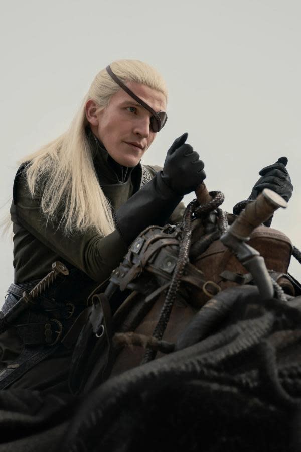 Ewan Mitchell como Aemond Targaryen (Fuente: HBO)