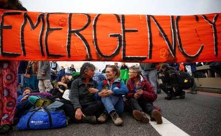 Activistas de Extinction Rebellion protestan contra el cambio climático en Londres