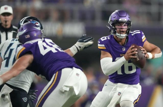 Vikings kickers battle between Greg Joseph, Jack Podlesny still in