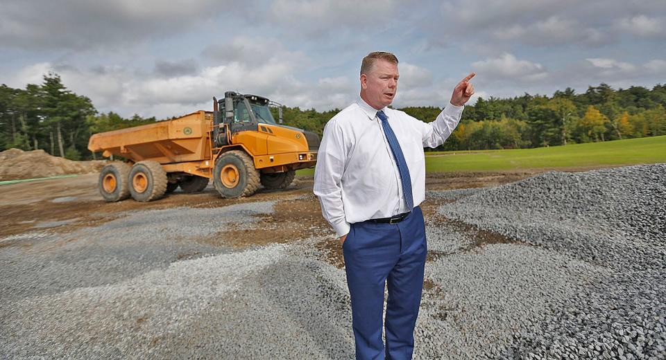 Quincy Natural Resources Commissioner Dave Murphy talks about the thousands of graves projected to meet the demand for the next 30 years at Pine Hill Cemetery in West Quincy.