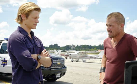 MacGyver: Lucas Till and George Eads